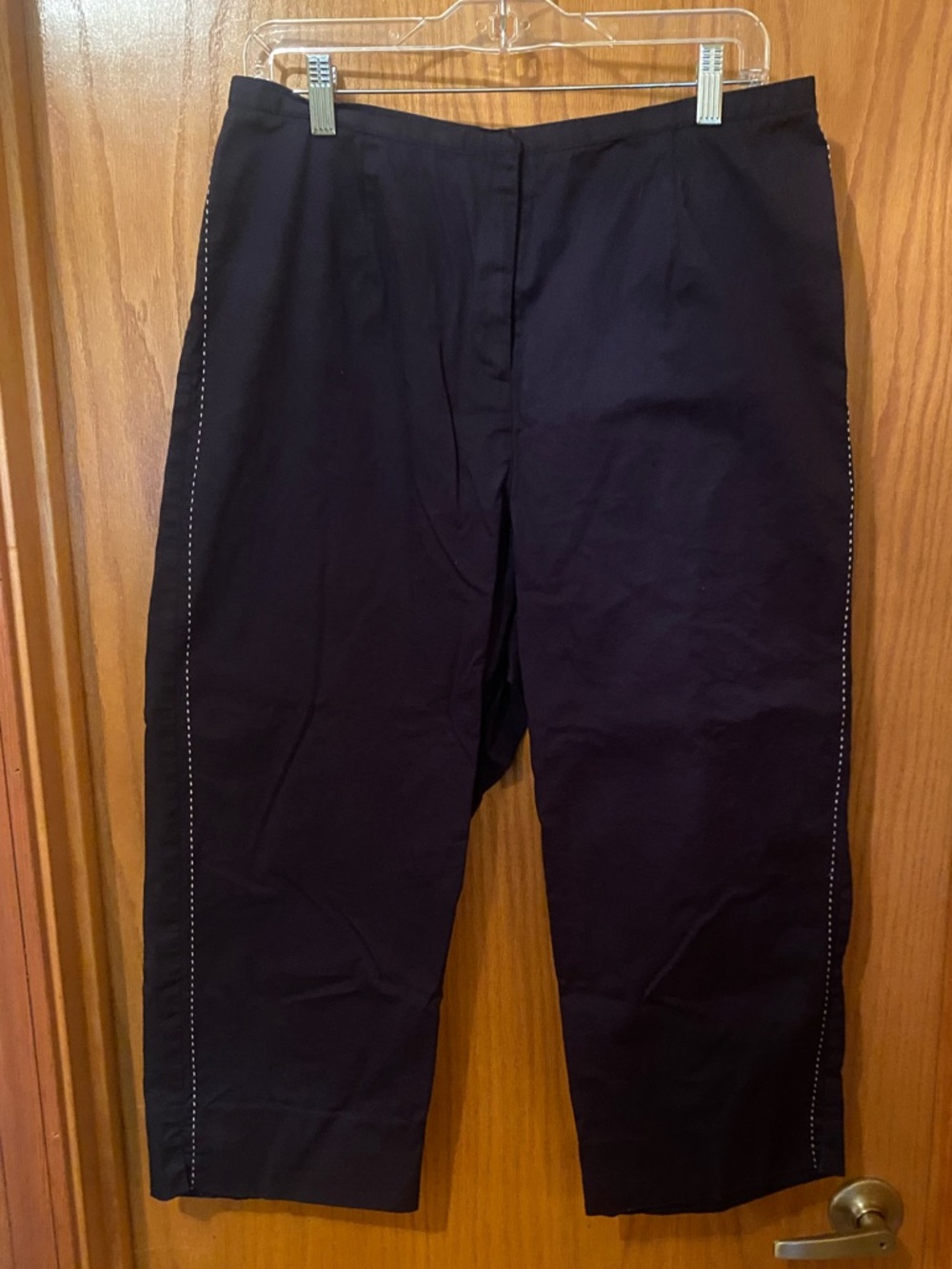 Women’s Cotton Navy Capris with Side Stitch Detail